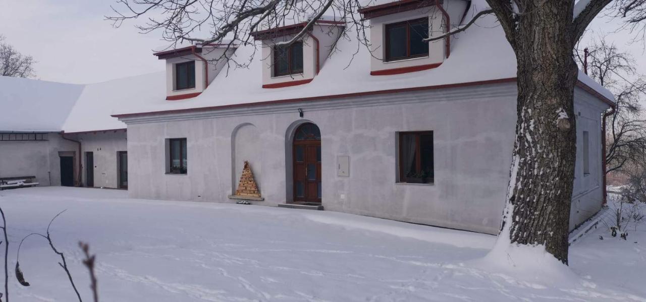 Ruzickuv Dvur Apartment Хранице Екстериор снимка